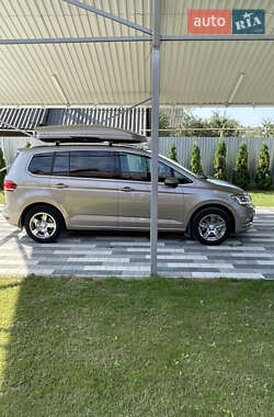 Микровэн Volkswagen Touran 2015 в 