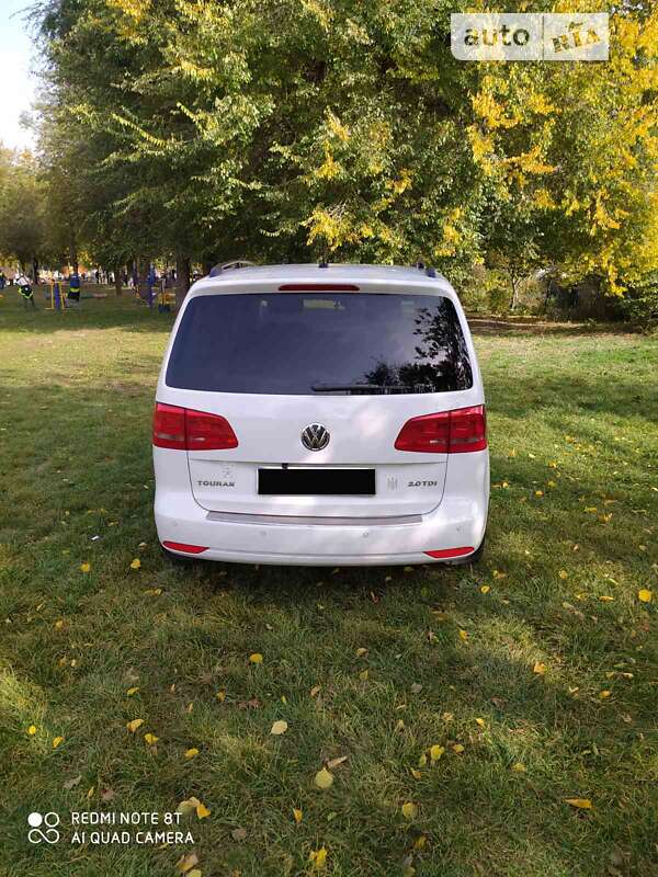Мікровен Volkswagen Touran 2012 в Дніпрі