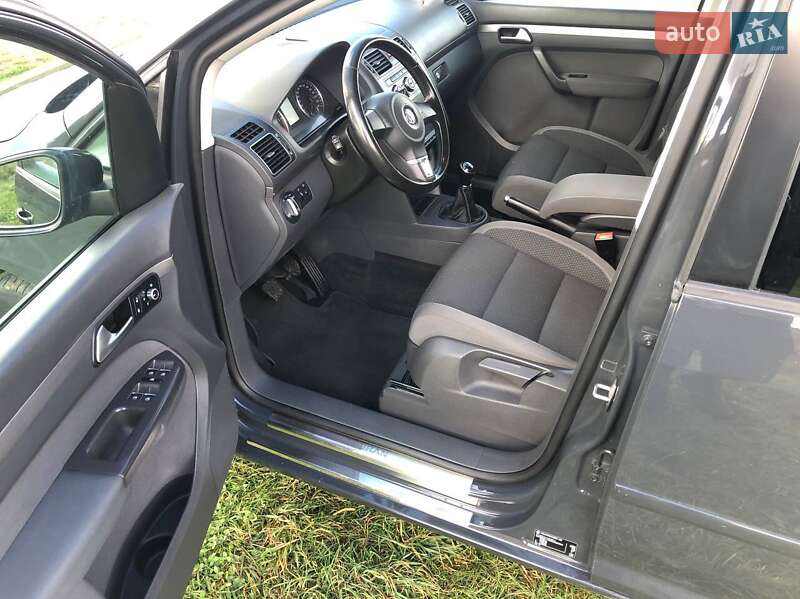 Мікровен Volkswagen Touran 2014 в Калуші