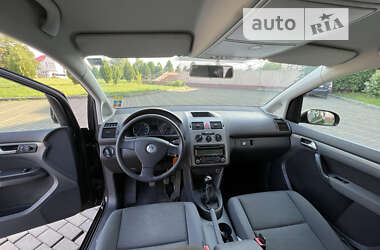 Мінівен Volkswagen Touran 2008 в Чернівцях