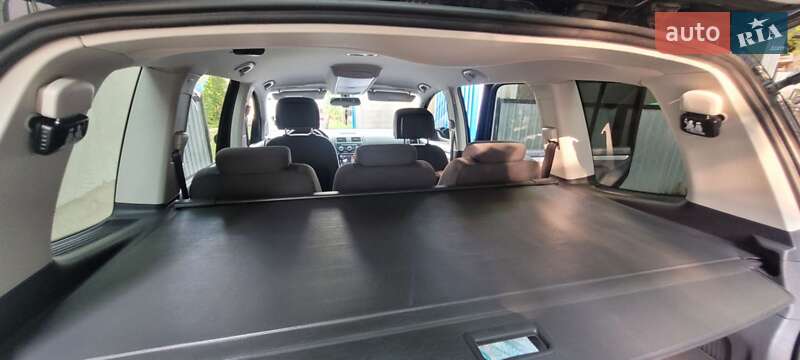 Микровэн Volkswagen Touran 2014 в Черновцах