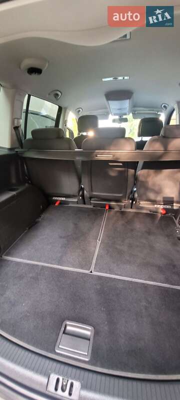 Микровэн Volkswagen Touran 2014 в Черновцах