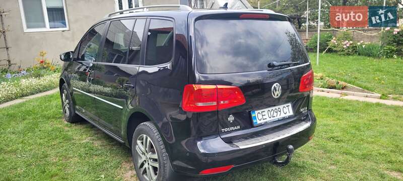 Микровэн Volkswagen Touran 2014 в Черновцах