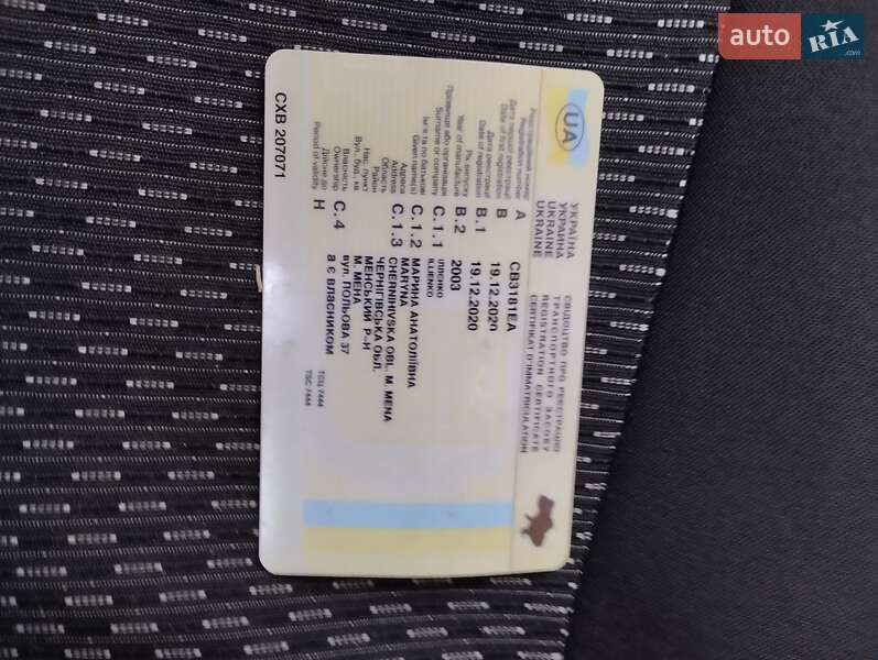 Минивэн Volkswagen Touran 2003 в Мене