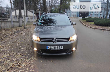 Volkswagen Touran 2011