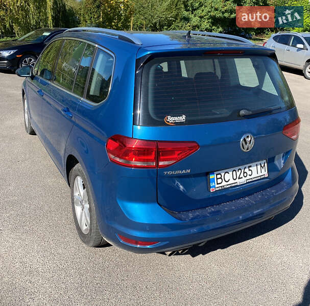 Микровэн Volkswagen Touran 2017 в Львове