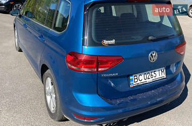 Мікровен Volkswagen Touran 2017 в Львові