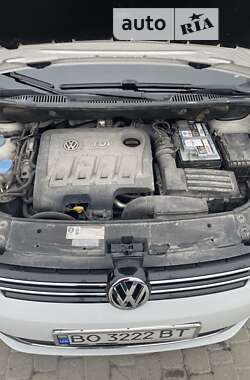 Микровэн Volkswagen Touran 2014 в Борщеве