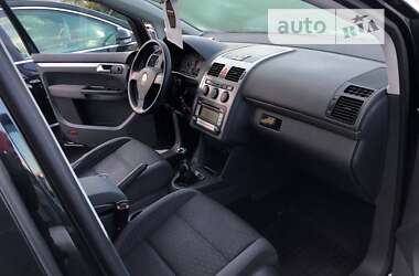 Мінівен Volkswagen Touran 2006 в 