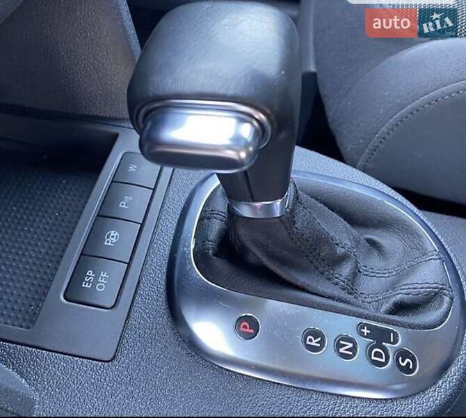 Минивэн Volkswagen Touran 2009 в Киеве