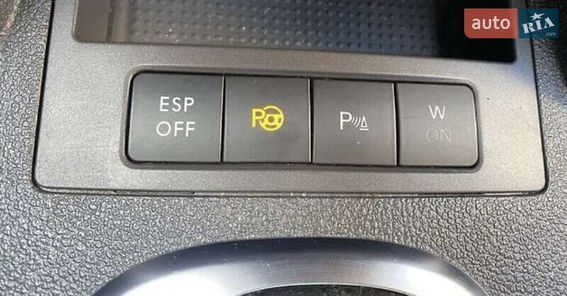 Минивэн Volkswagen Touran 2009 в Киеве