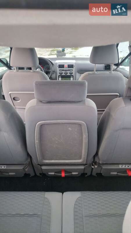 Минивэн Volkswagen Touran 2007 в Луцке фото 6 Минивэн Volkswagen Touran 2007 в Луцке
