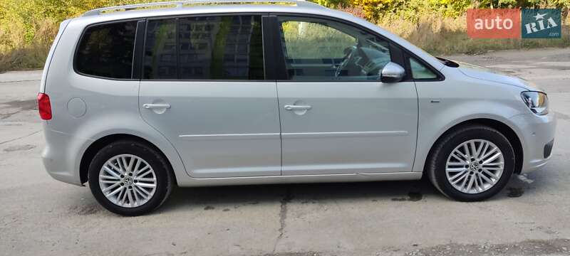 Микровэн Volkswagen Touran 2014 в Каменец-Подольском