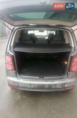 Минивэн Volkswagen Touran 2007 в 