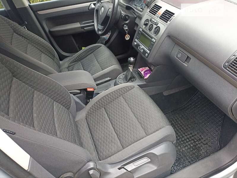 Минивэн Volkswagen Touran 2007 в Киеве