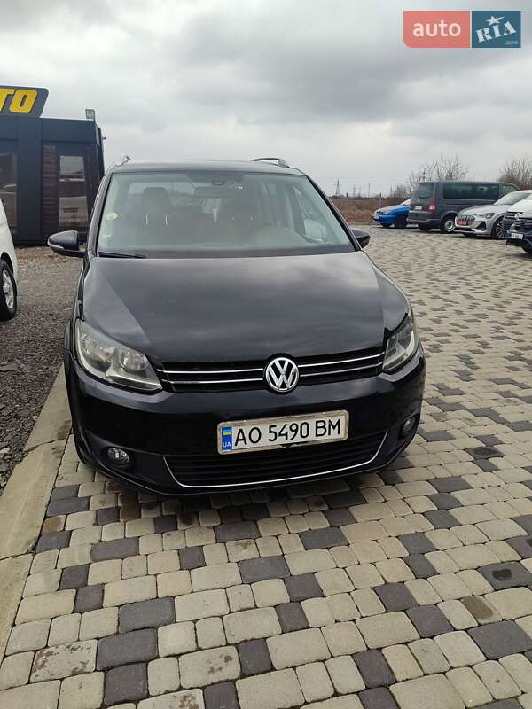 Volkswagen Touran 2012