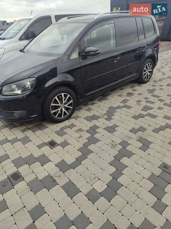 Микровэн Volkswagen Touran 2012 в Берегово
