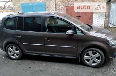 Микровэн Volkswagen Touran 2011 в Сквире