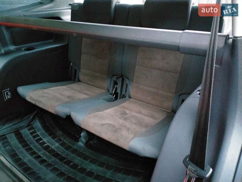 Микровэн Volkswagen Touran 2011 в Сквире