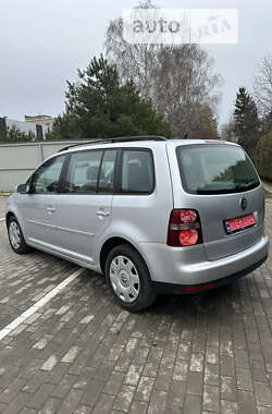 Минивэн Volkswagen Touran 2009 в Запорожье