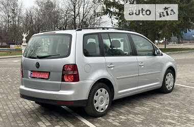 Минивэн Volkswagen Touran 2009 в Запорожье