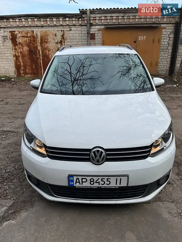 Volkswagen Touran 2014