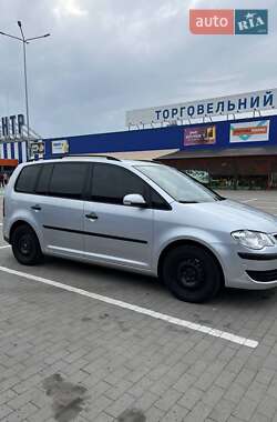 Минивэн Volkswagen Touran 2007 в Калуше