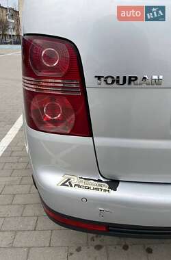 Мінівен Volkswagen Touran 2007 в Калуші