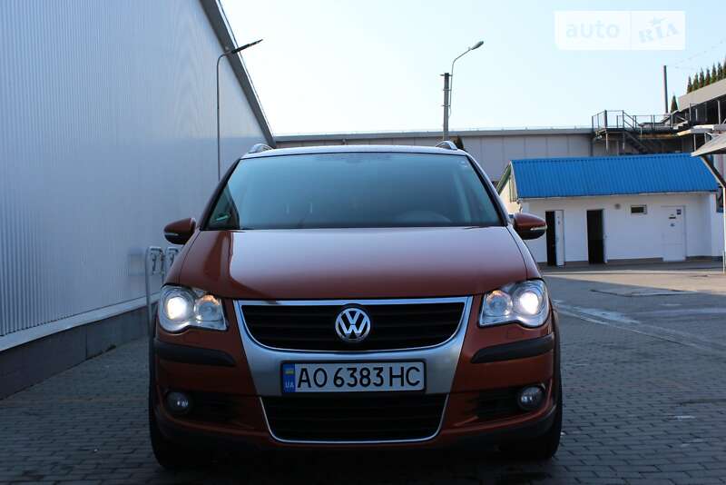 Мінівен Volkswagen Touran 2009 в Виноградові фото 11 Мінівен Volkswagen Touran 2009 в Виноградові