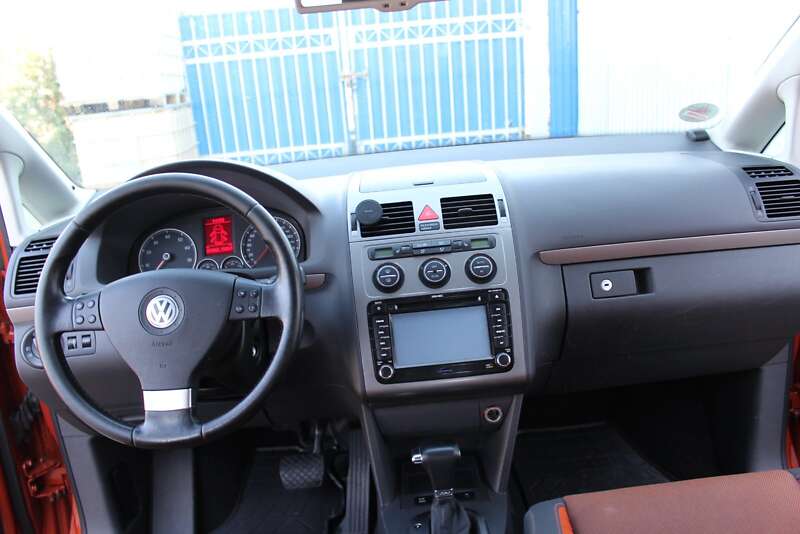 Мінівен Volkswagen Touran 2009 в Виноградові фото 17 Мінівен Volkswagen Touran 2009 в Виноградові