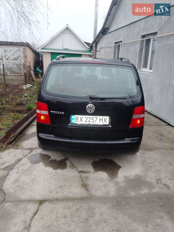 Минивэн Volkswagen Touran 2003 в Полонном