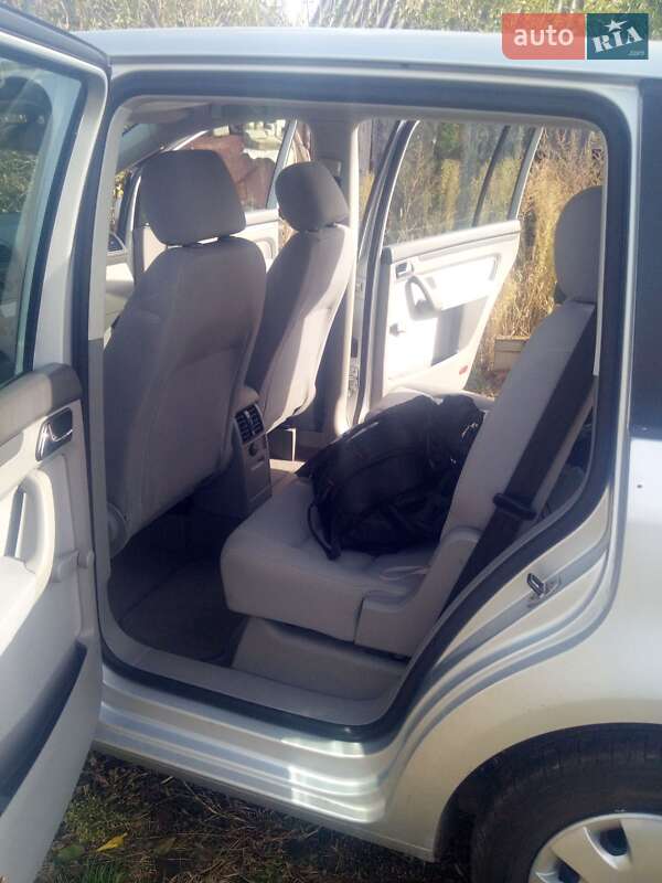 Минивэн Volkswagen Touran 2003 в Кременчуге