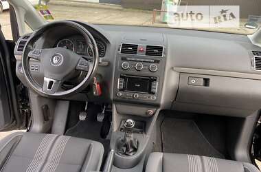 Микровэн Volkswagen Touran 2013 в Нововолынске