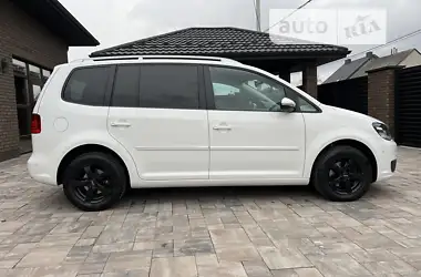 Volkswagen Touran 2011