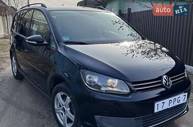 Volkswagen Touran 2011