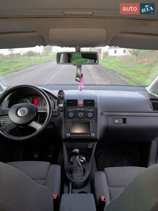 Минивэн Volkswagen Touran 2005 в Мукачево