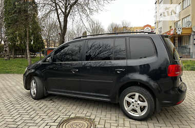 Минивэн Volkswagen Touran 2012 в Каменец-Подольском