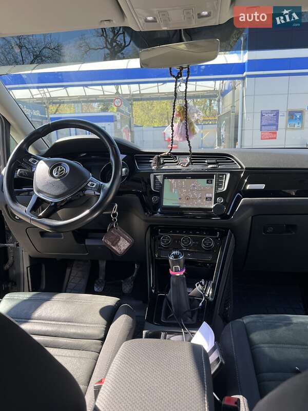 Мікровен Volkswagen Touran 2015 в Черкасах