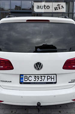 Минивэн Volkswagen Touran 2013 в Новояворовске