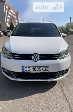 Volkswagen Touran 2011