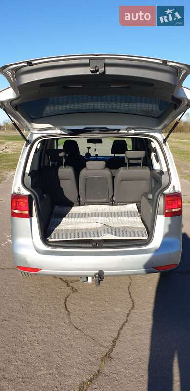 Мінівен Volkswagen Touran 2012 в Сарнах