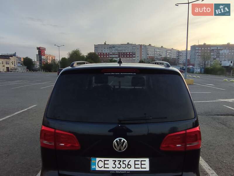 Минивэн Volkswagen Touran 2013 в Черновцах