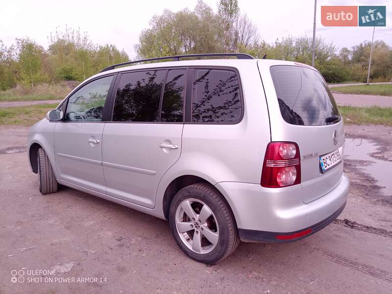 Минивэн Volkswagen Touran 2009 в Шептицькому