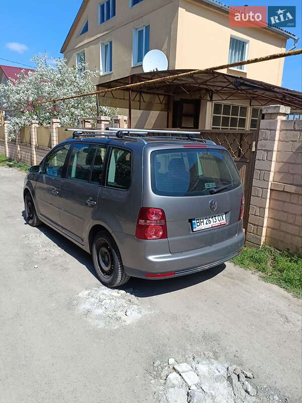 Мінівен Volkswagen Touran 2008 в Одесі