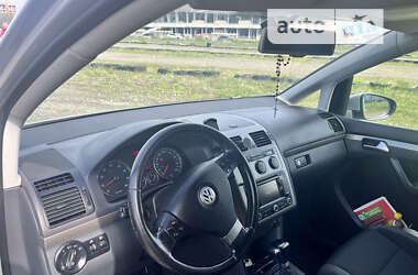 Мінівен Volkswagen Touran 2010 в Львові