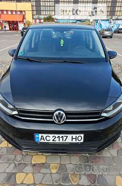Микровэн Volkswagen Touran 2016 в Луцке