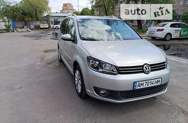 Микровэн Volkswagen Touran 2015 в Киеве