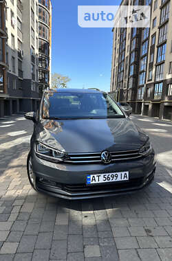 Мікровен Volkswagen Touran 2021 в Івано-Франківську
