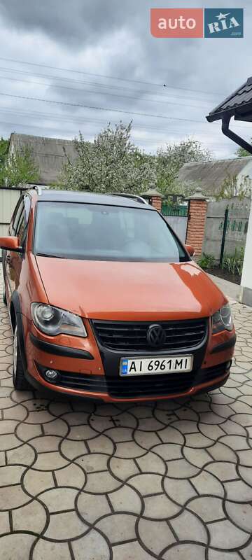 Минивэн Volkswagen Touran 2008 в Белой Церкви