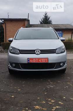 Минивэн Volkswagen Touran 2014 в Луцке